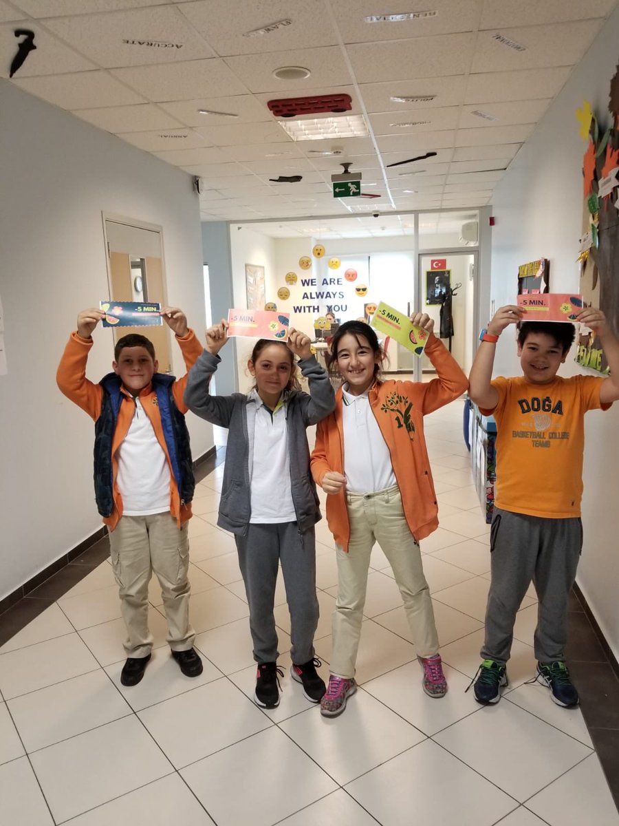 serapsenn's tweet image. To build the love of reading in our students, we made them compete with each other and earn coupons for having lunch 5 minutes earlier on fridays.
💪

#learnenglishwithdogaschools
#razplus
#achieve3000 

@cavus_gulsen @emreegokalp @tbmumcu @ErcanBensu @SancaktepeDoga