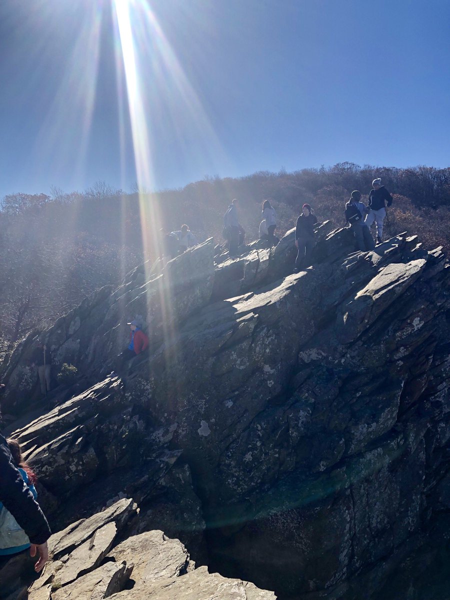 AnthonyTVNews's tweet photo. Virginia is turning me into quite the outdoorsman! 😂🤷🏾‍♂️ Shoutout to @AndrewNBC12 for taking me on a 6 1/2 mile hike on the Appalachian trail up to #HumpbackRock! https://t.co/YpIxUz8qKV