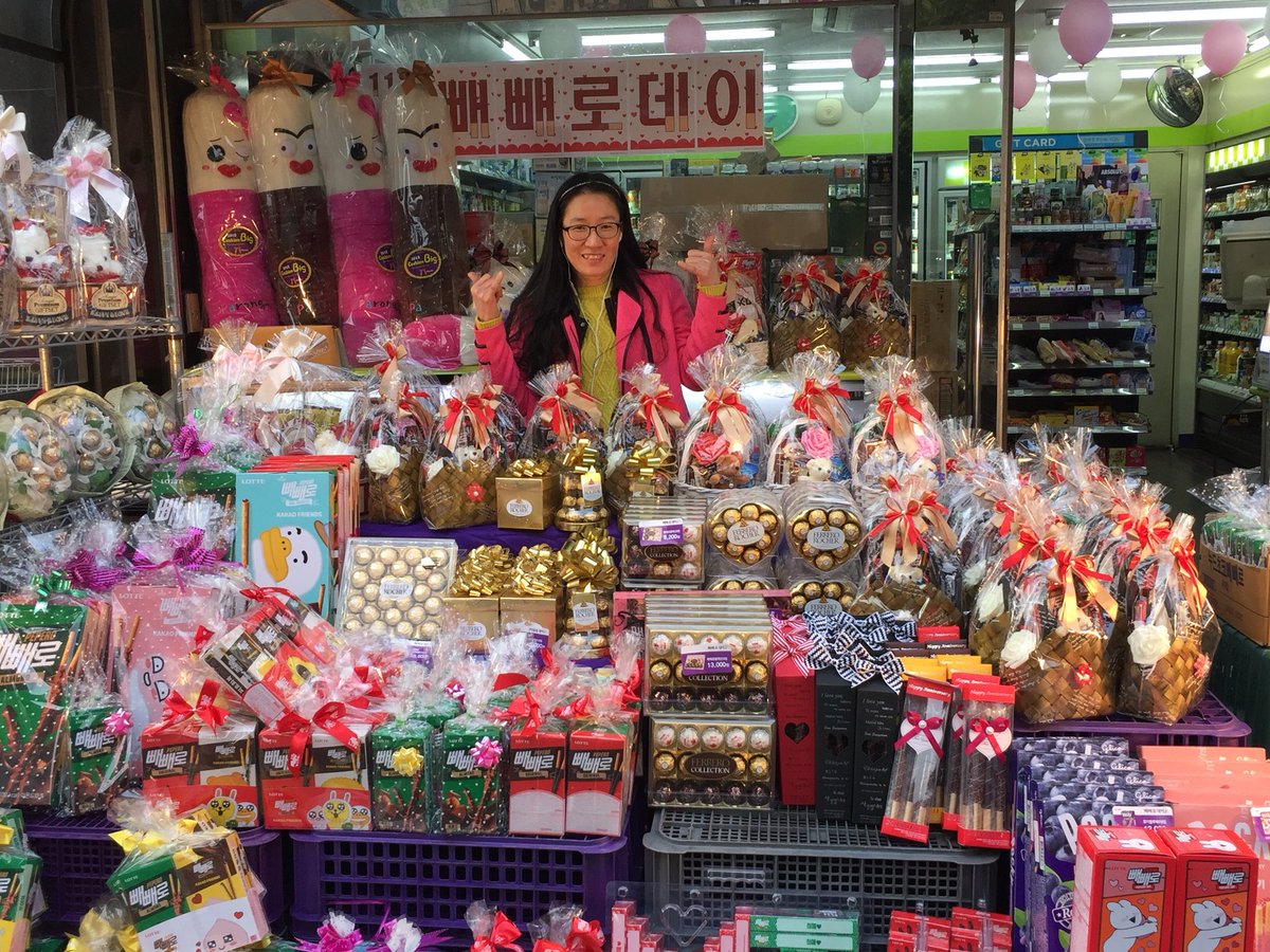 RomanReignsJCS's tweet image. I LOVE YOU SO MUCH🤙🤙🤙  @WWERomanReigns                               God Bless of You &amp;amp; Me &amp;amp; WE ❤️❤️❤️ I MISS YOU😭😭😭 Always Happy time with Your Family’s BABE 😍😍😍