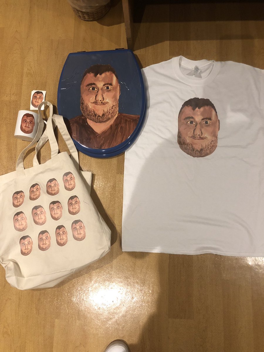 ojanet261's tweet photo. Ben liked his painting so much he’s had it put onto all of this. Not going to lie, I love it. https://t.co/LRUqPbLCuP