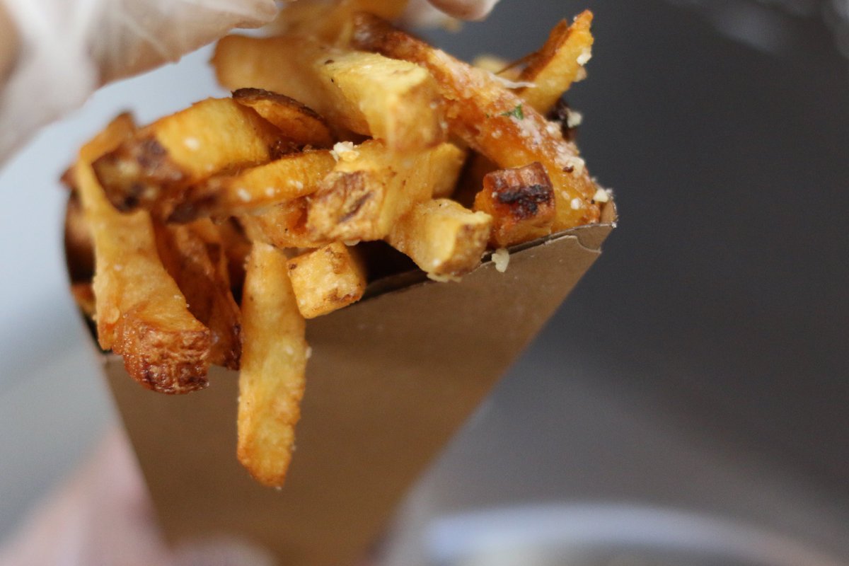 Home Frite tweet media