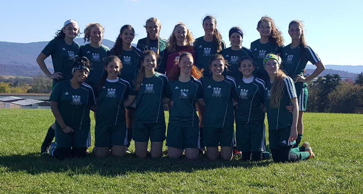 lynx_soccer's tweet photo. Ladies congrats on your #ODSL🏆 #CHAMPIONSHIP! You are awesome #soccer⚽️ players, but more importantly you are INCREDIBLE young ladies.  We are so proud of you! #Love Bobby, Trey and Phillpup❤ https://t.co/jMNA0TrzKV