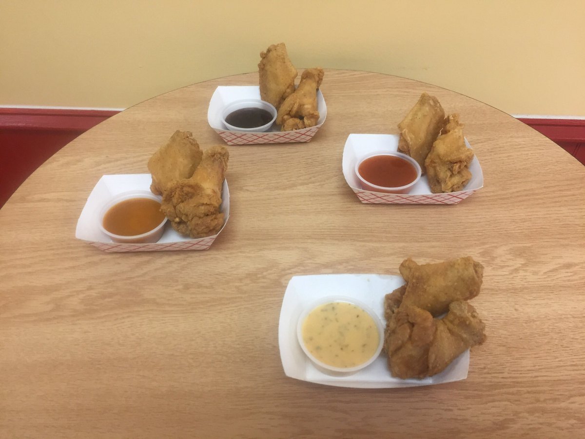 SPOTYSCHXWAFFLE's tweet image. 50 Cent Buffalo Wings During All NFL Games @spotyschxwaffle! Promo starts 1 hr before any game’s scheduled kickoff.

Eat-In — Pickup/Takeout — Delivery

(610) 935-2744

550 Kimberton Road - Phoenixville, PA 19460

spotyschickenwaffles.com

#Spotys #ChickenandWaffles #50CentWings