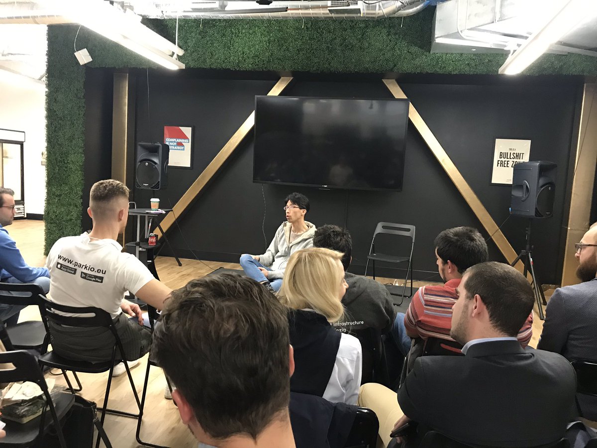 Great fireside chat with <a href="/marvinliao/">Marvin Liao🇺🇸🇨🇦🇯🇵🇹🇼🇺🇦🇮🇹🇸🇦🇦🇺🇦🇱</a> of <a href="/500Startups/">500 Startups</a> for <a href="/softlanding_eu/">Soft-Landing</a> mission to SV. Valuable insight into VC and what European startups can do better. <a href="/FrenchTechHub/">French Tech Hub</a>