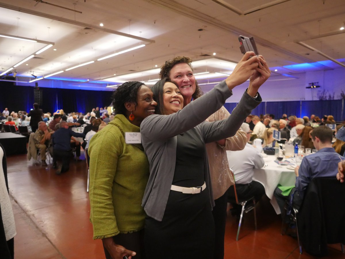 FollowSBD's tweet image. The @fresnoahof is doing amazing work. We had a great time at the 60th Annual Enshrinement Dinner &amp;amp; Fundraiser. #Fresno #SolutionsByDesign #FresnoHallofFame