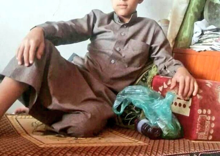 ﺃﻧﺎ ﻋﻄﻴﺘﻚ ﻗﻠﺐَ ﻟﻮ ﻏﻴّﺮﻙ ﺧﺬﺍﮪ
ﻣﺎﻳﻨﺎﻡ ﺍﻟﻠﻴﻞ ﻣﻦْ ﺣﺮﺻّﻪ ﻋﻠﻴُﻪ..!
.
.
.
مساكم ورد وريحان وجنه الرحمن $