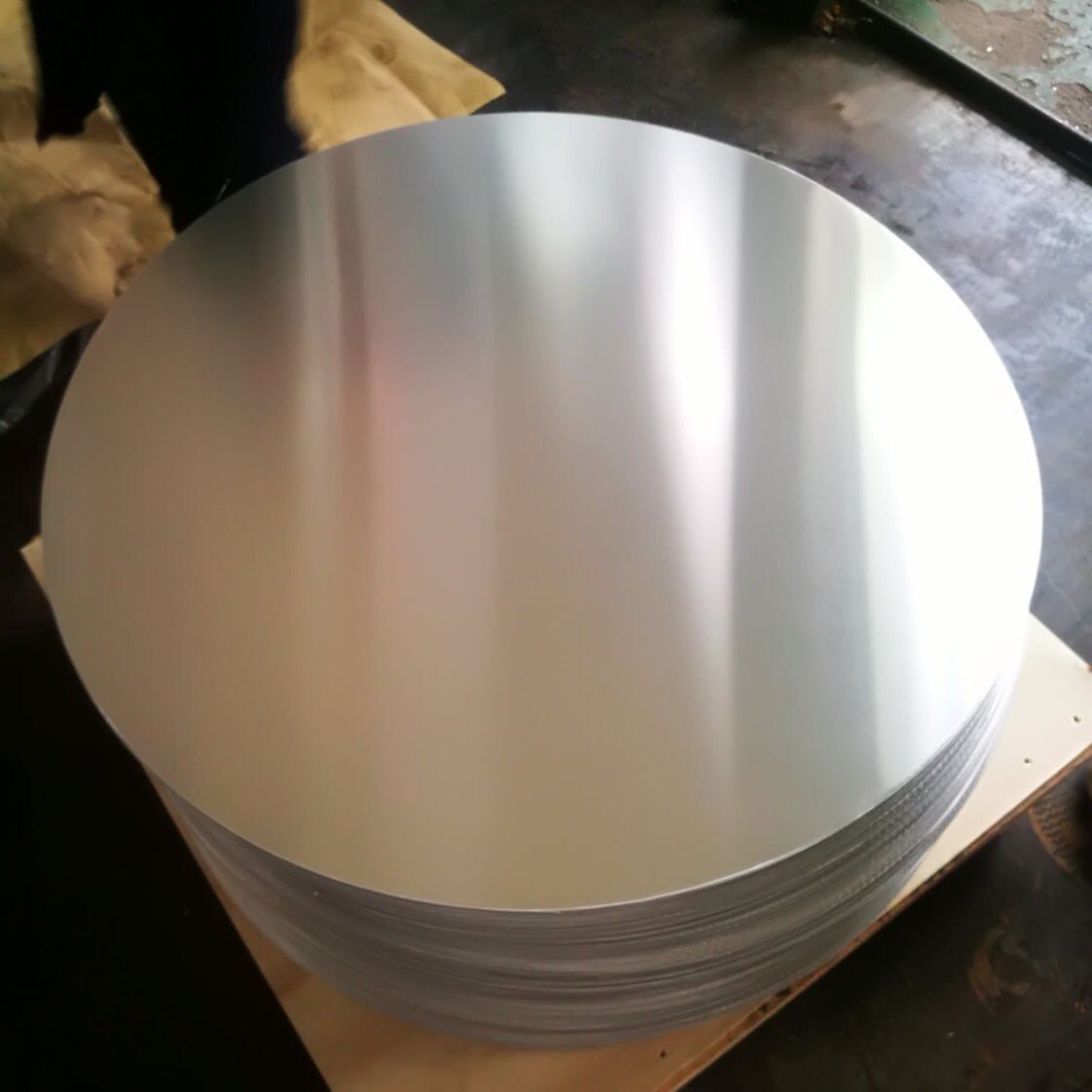 lubodon's tweet image. Aluminium disc /pot