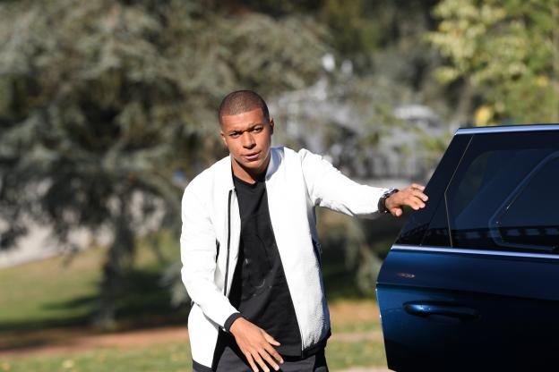 lequipe's tweet photo. Kylian Mbappé sur l'argent dans le football : «C'est vraiment indécent» https://t.co/3jTGjWacQe https://t.co/ZaJrr3uRF6