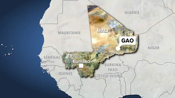 ikunafoni's tweet photo. #Mali: Un véhicule 4 × 4 plein d'explosif explose dans le quartier de #Boulgoundie à #Gao. Pour l'heure aucun bilan n'est disponible. Mais certains parlent des morts et plusieurs blessés.
#kunafoni
📸 #Omegafm https://t.co/s1pSR87sjb