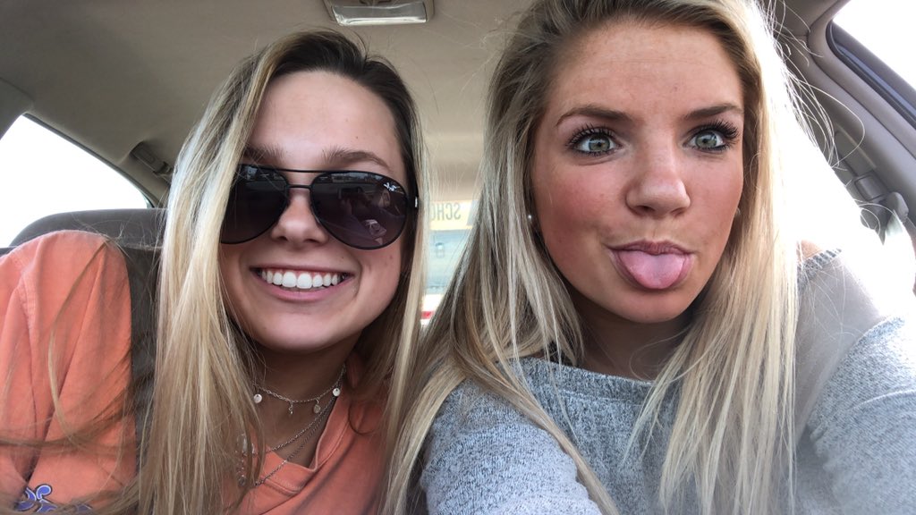 mandaa_134's tweet photo. Happy bday to this pretty girl❣️ hope it’s a good one:) I love you😚xoxox @ffgruebbeling https://t.co/gOFvACACST