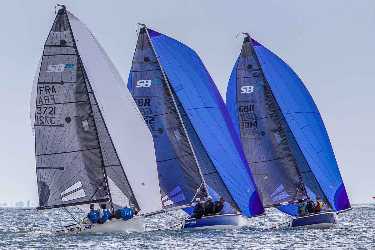 2nd/18 sur le National <a href="/SB20Class/">SB20</a> français.
Encore de supers bords tirés en rade de Hyères sous les caprices des dépressions méditerranéenne du mois de novembre.
#SB20sailing
#FrenchNational
#SilverMedal