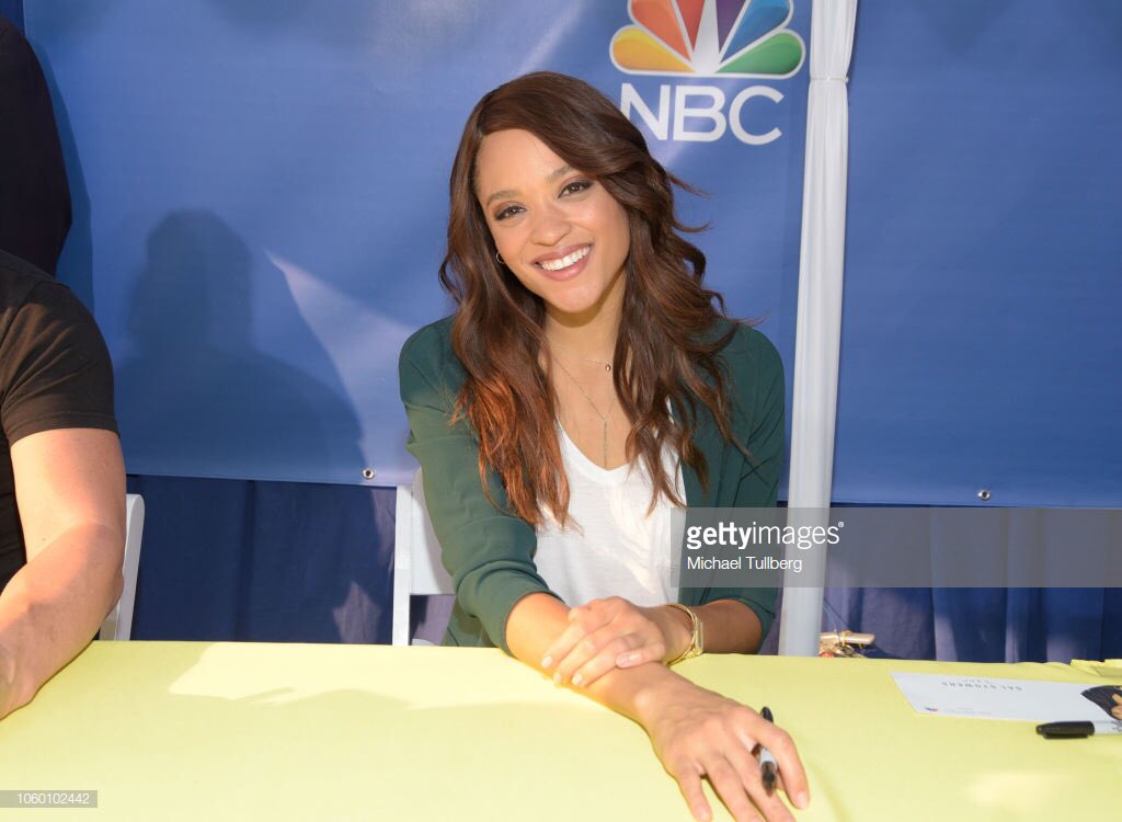 SalStowers's tweet image. Happy Monday! More from #DaysOfDays. Wishing you all a wonderful week!! Xx 💋