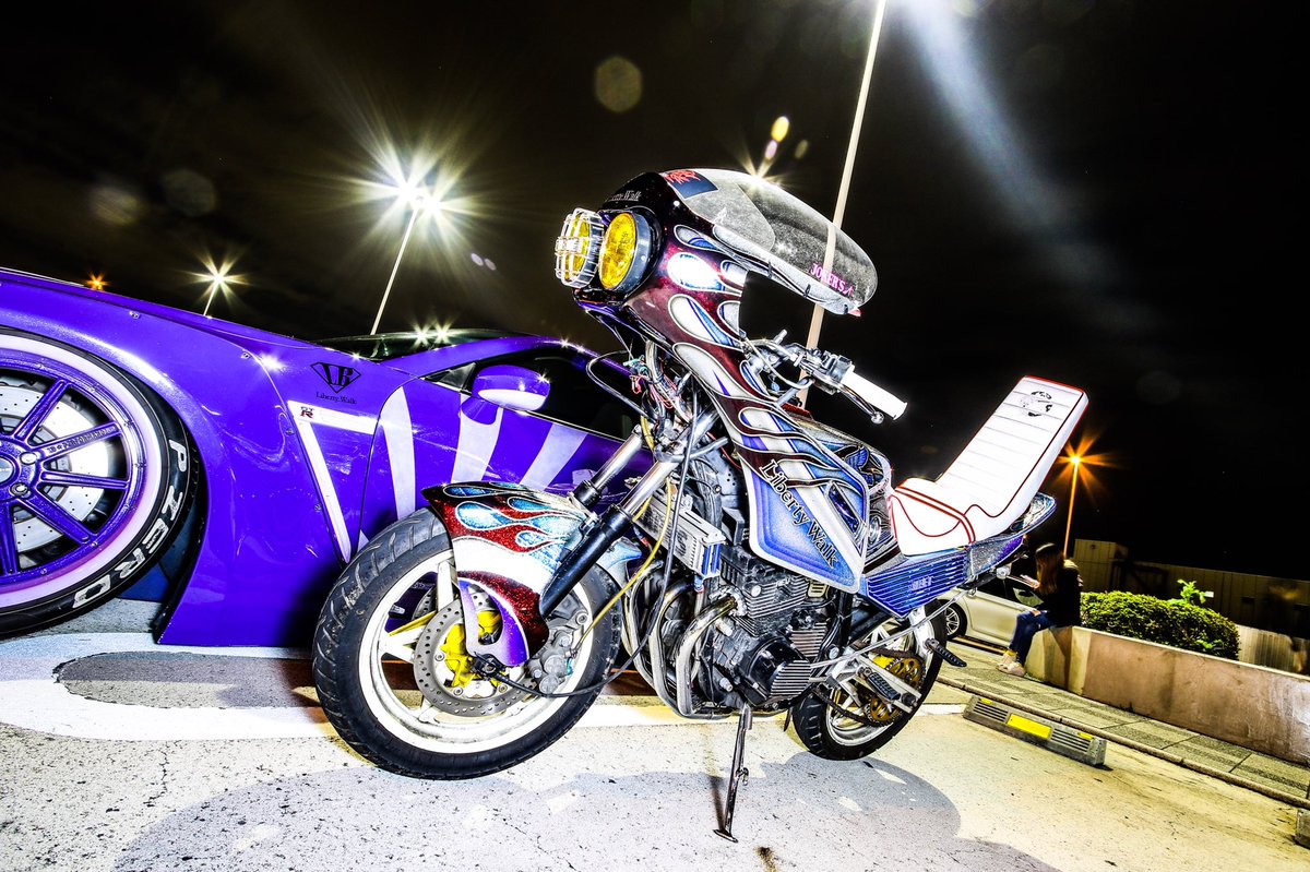 コラボ(*つ∀｀*) #リバティーウォーク #族車 #GTR #CBR400F