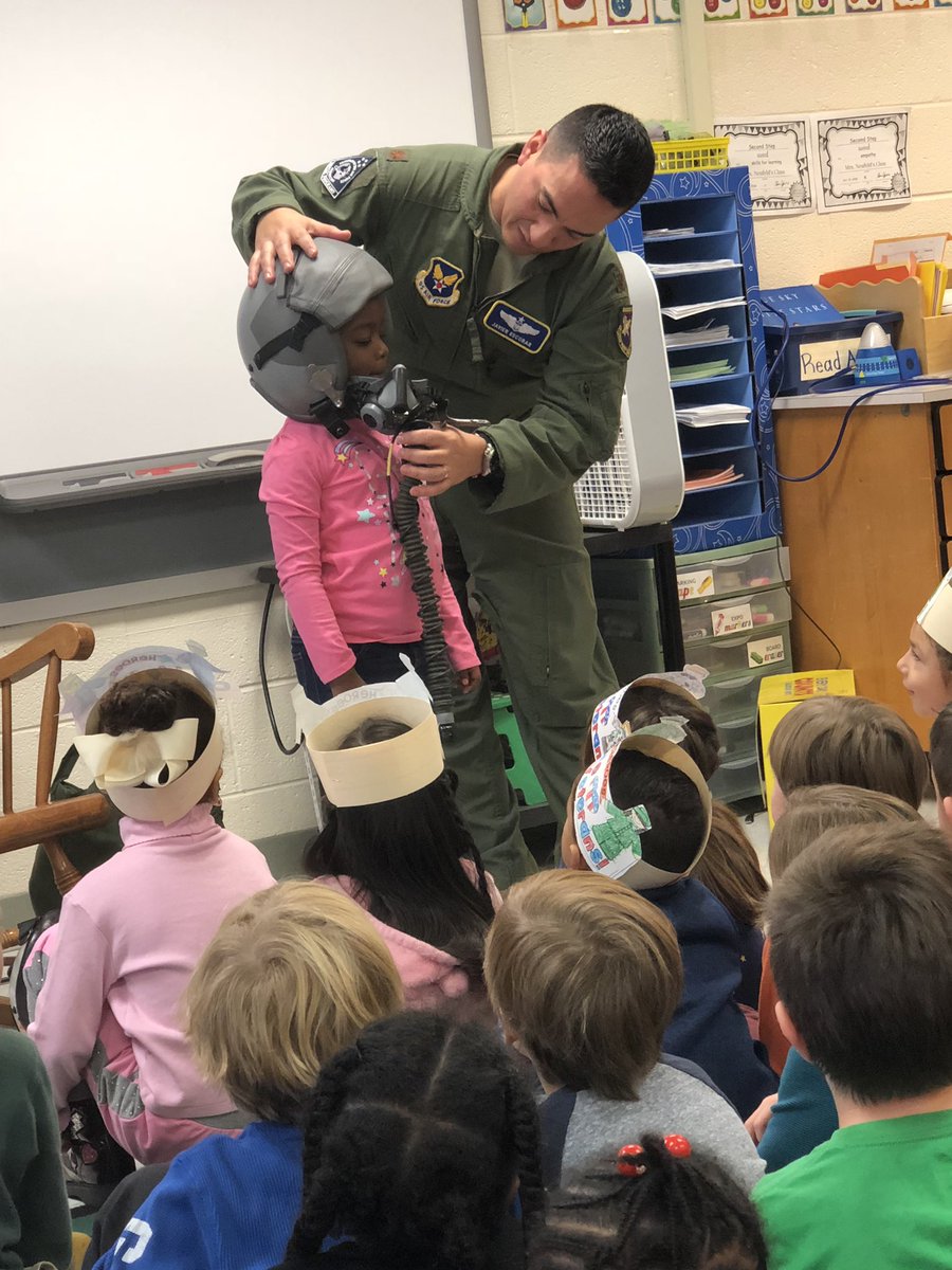Neufeldsclass's tweet photo. Thank you to our special visitors today and everyday for their service and for teaching us about what they do.  #fhesfoxes https://t.co/Tl5f7I4MiF