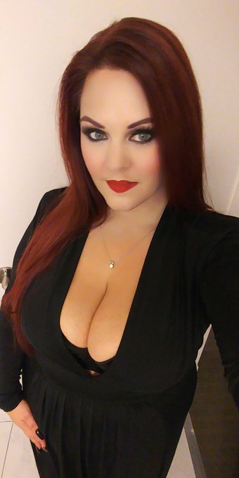 All dressed up for last nights Remembrance Day celebrations! It was such an amazing night honoring the