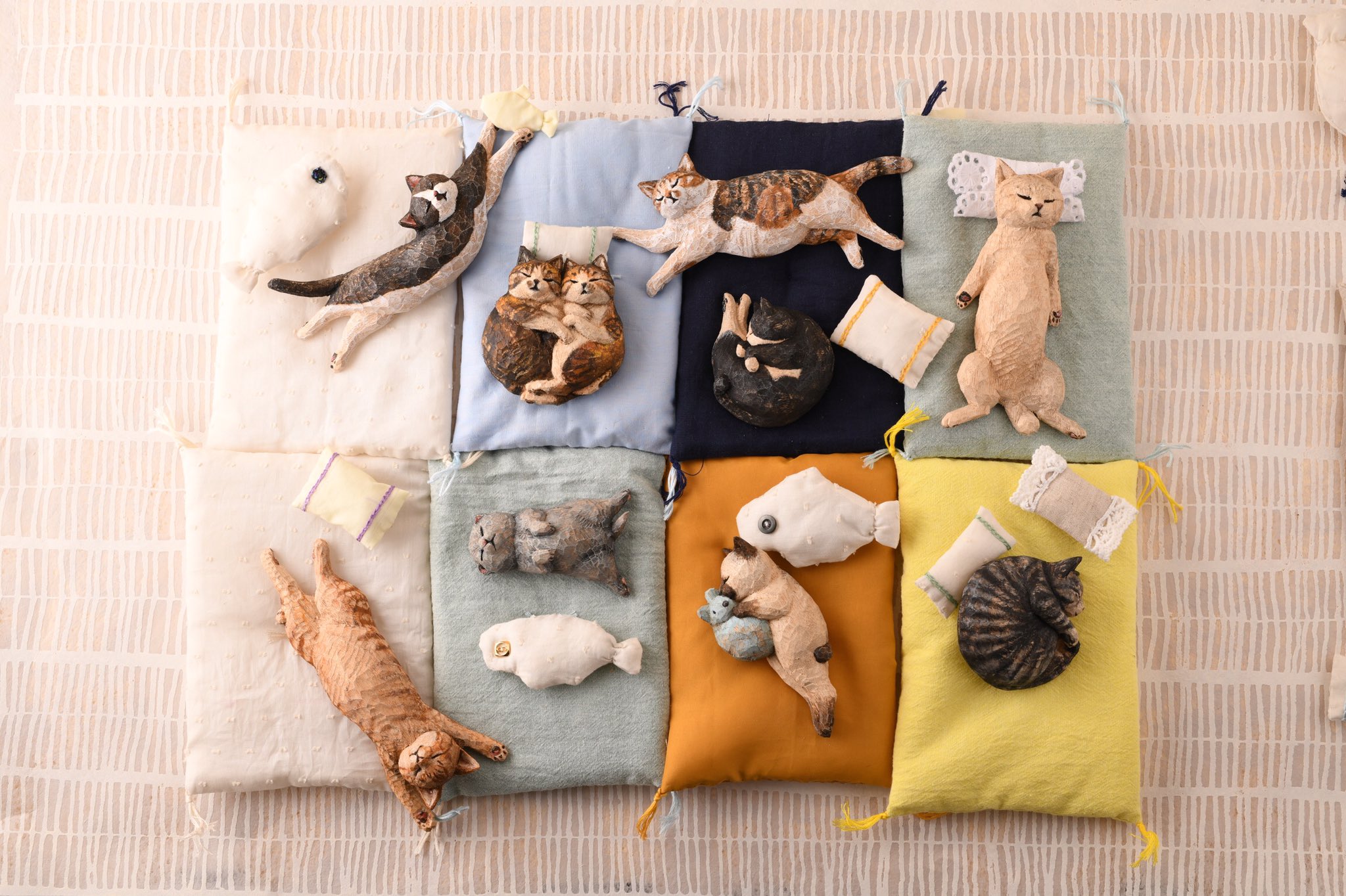 はしもとみお Twitterissa はしもとみお 猫を彫る 辰巳出版より発売します 猫の彫刻だけを これでもか と集めた猫彫刻写真集 今回は猫たちの個性を生かした撮影や 細かな手触りまで感じられるものになっています プチエッセイ はしもとみお Twitterissa はしもとみお 猫を彫る 辰巳出版より発売します 猫の彫刻だけを これでもか と集めた猫彫刻写真集 今回は猫たちの個性を生かした撮影や 細かな手触りまで感じられるものになっています プチエッセイ