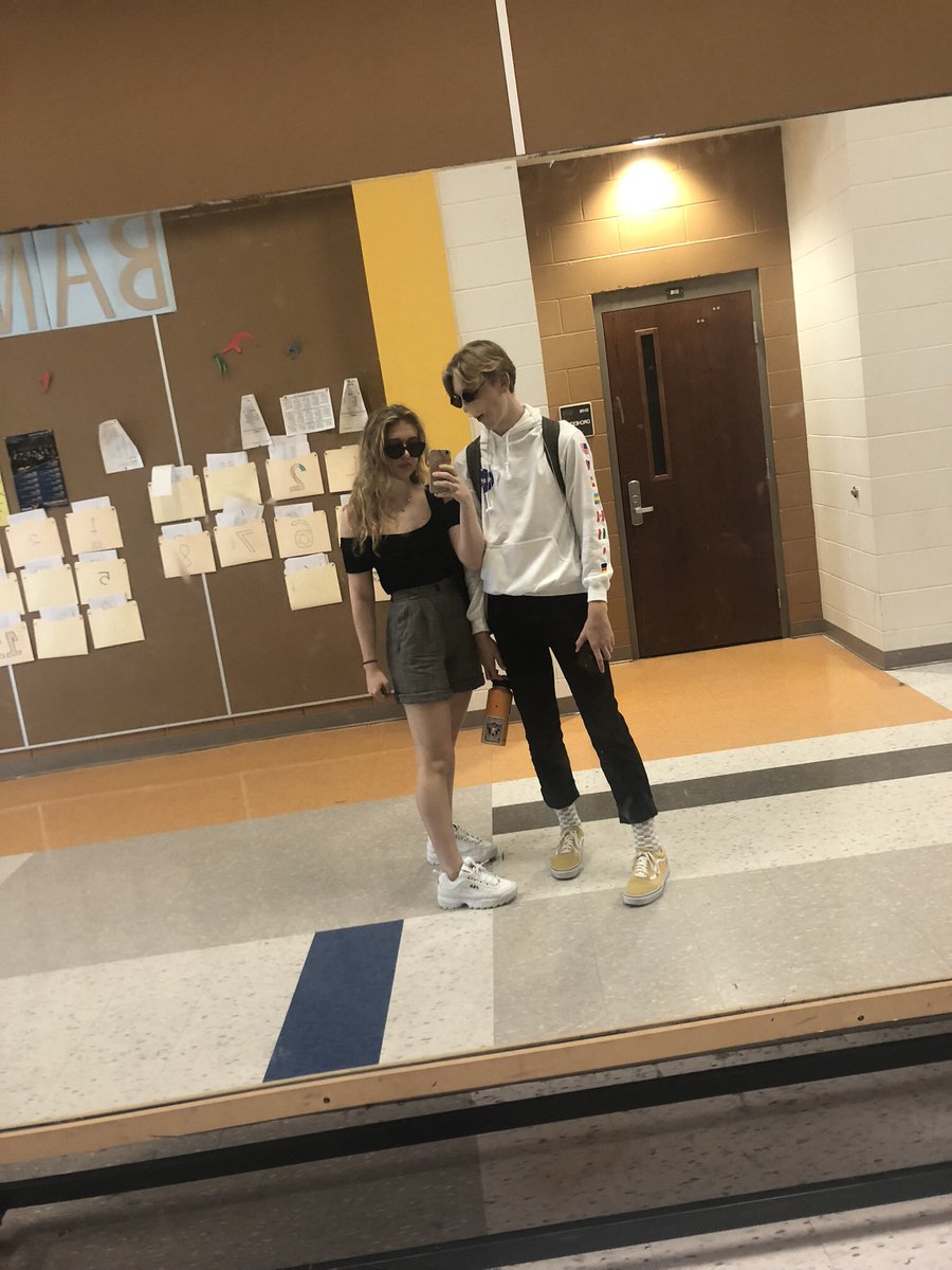 megankmurphyy's tweet photo. Happy Birthday stunting partner📻🔥 https://t.co/jYtCpDAJDp