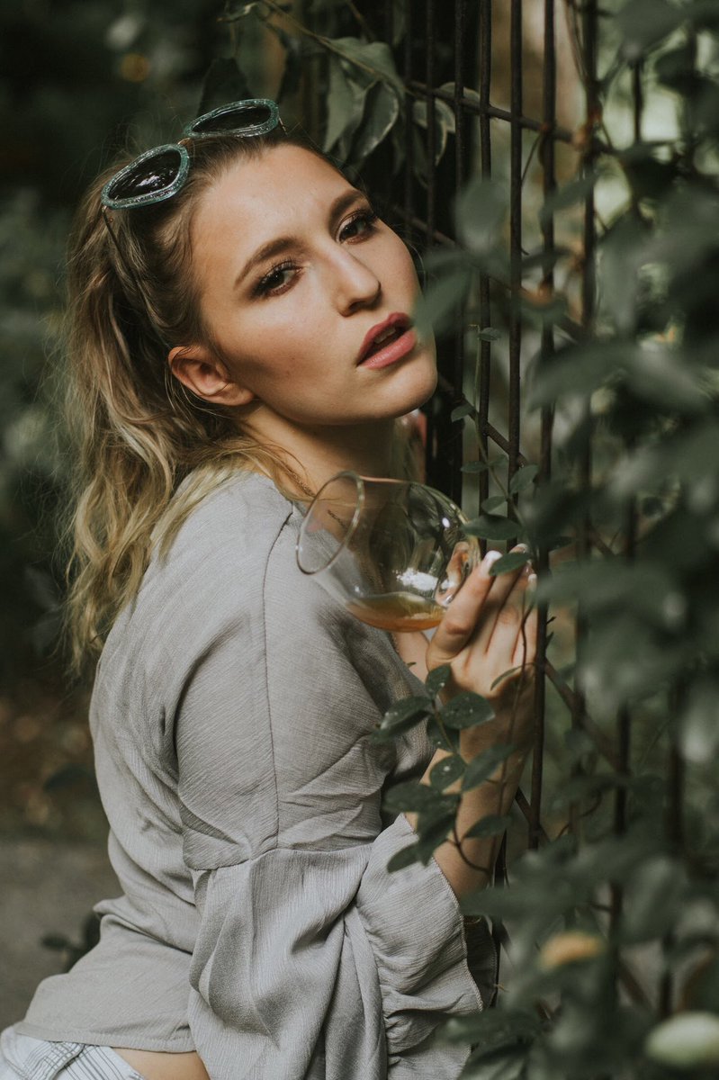 CraftyFoxCosply's tweet photo. #fall #Love
๐
๐
๐ looks like this #model is going to #Vegas !!! #vegasmodel #vegastrip #clubinginvegas #mood #sleaves #shorts #croptop wearing #toofaced #modeling #modellife #porlandfashion #streetfashion #beautiful #beauty #sexy #sexymodel #kawaii #๐ท @kp11photos https://t.co/v4yNYEttgZ