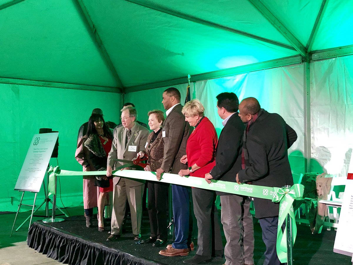 BetsyPriceftw's tweet photo. Another day, another positive step toward making Fort Worth a healthier community! It was great to cut the ribbon at the new Northside Community Health Center tonight. This new center will have a special focus on prevention- a win for Northside and our entire community. https://t.co/ftRCiklGLU