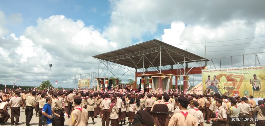 dkd_kalbar's tweet photo. Kemeriahan Apel Besar Hari Pramuka ke - 57 oleh Kwartir Cabang Kab. Sanggau yang dihadiri oleh 1500 Pramuka mulai dari Siaga hingga Pembina 🔥👏

#pramukaperekatNKRI #NKRIhargamati 
Loc: Bumi Perkemahan Sabang Merah, Kab Sanggau https://t.co/NV0bWHjxP7