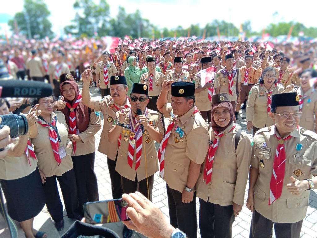 dkd_kalbar's tweet photo. Kemeriahan Apel Besar Hari Pramuka ke - 57 oleh Kwartir Cabang Kab. Sanggau yang dihadiri oleh 1500 Pramuka mulai dari Siaga hingga Pembina 🔥👏

#pramukaperekatNKRI #NKRIhargamati 
Loc: Bumi Perkemahan Sabang Merah, Kab Sanggau https://t.co/NV0bWHjxP7