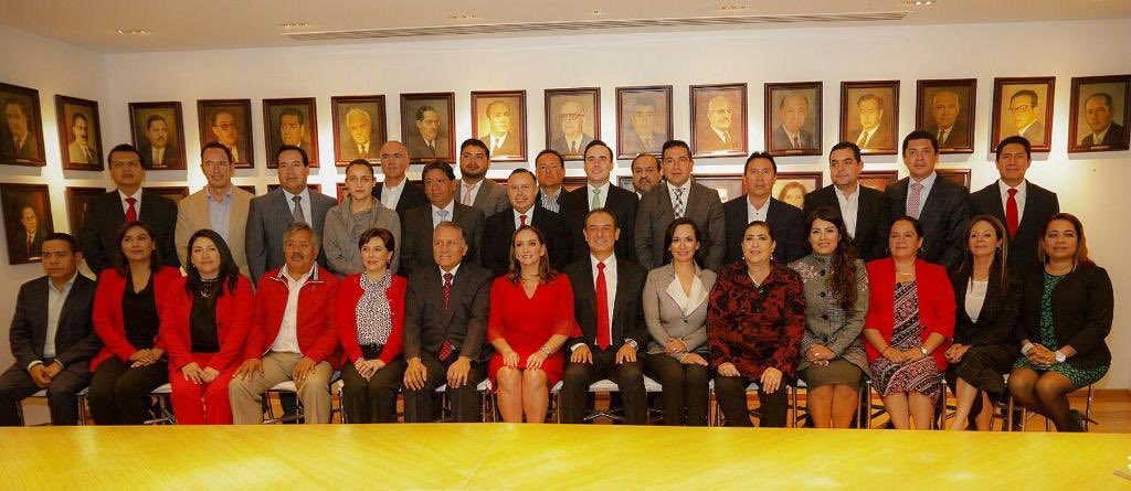 El día de hoy la CONAMM envió al presidente electo de México, Andrés Manuel López Obrador,  una solicitud de audiencia a fin de abordar temas de suma relevancia para los municipios del país, como son la seguridad y el presupuesto del 2019.
#EvolucionaConRumbo!