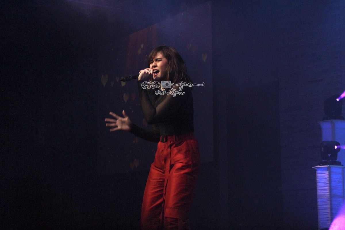 TDotFan's tweet photo. She can and she will birit because she has an amazing gift of voice. Thank you @superjanella for sharing your gifts and talents with us. I am so glad I got the chance to watch and hear you sing live ❤️. 🤗😘 @gidgetdc #OneMagicalNight2018Toronto https://t.co/T04g1d8PS7
