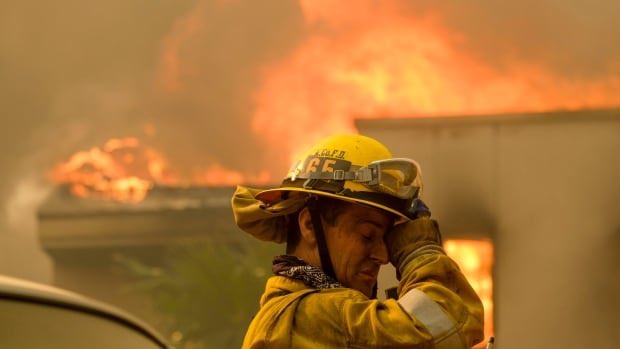 EOAFireIn's tweet image. Search for bodies underway as California wildfires continue to burn 
cbc.ca/news/world/cal…