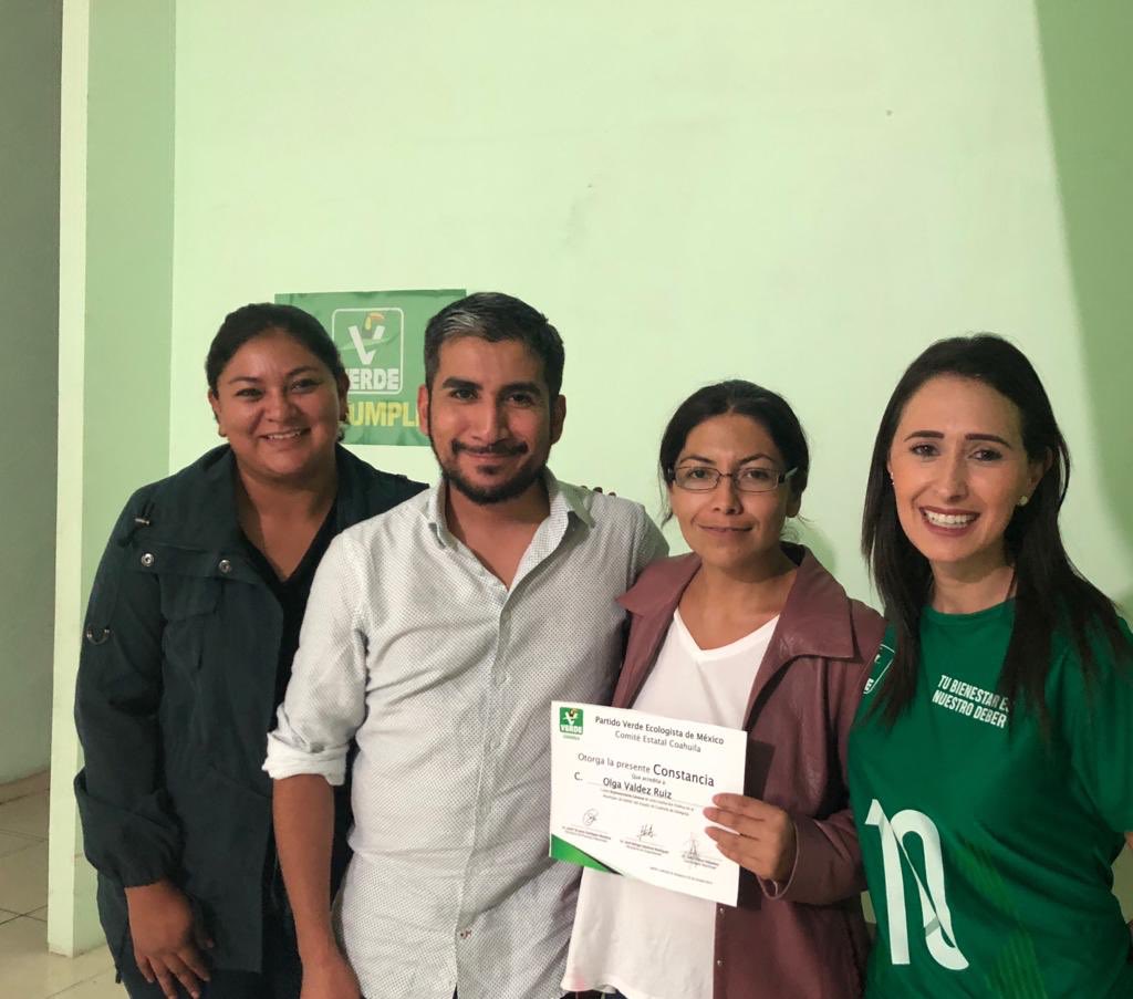 PVEM_Saltillo's tweet photo. Seguimos reconociendo y agradeciendo a quienes han confiado en la labor del @partidoverdemex en #Saltillo infinitas gracias por todo #SaltilloPiensaVerde https://t.co/gWKoUeukdV