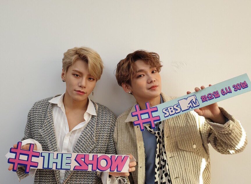 theshow_offcl's tweet photo. 👥👥👥👤👤👥👥👤야...조용히 해봐 👥👥👤👥 이번 수능 수학 문제에 이거 나올 확률 높대 👥👥👤👥👤 심지어 배점도 1030점이래.. 👥👤👥👥 세상 – JBJ95 = 0 이거래 👤👤 이 세상에 젭꿍이들 없으면 그냥 무라며 👥👤👥 사는 의미 없을 무라며 👤👥👤👤👥👥   #JBJ95 #HOME #THESHOW @JBJ95_official https://t.co/4IcVI5Zk3y