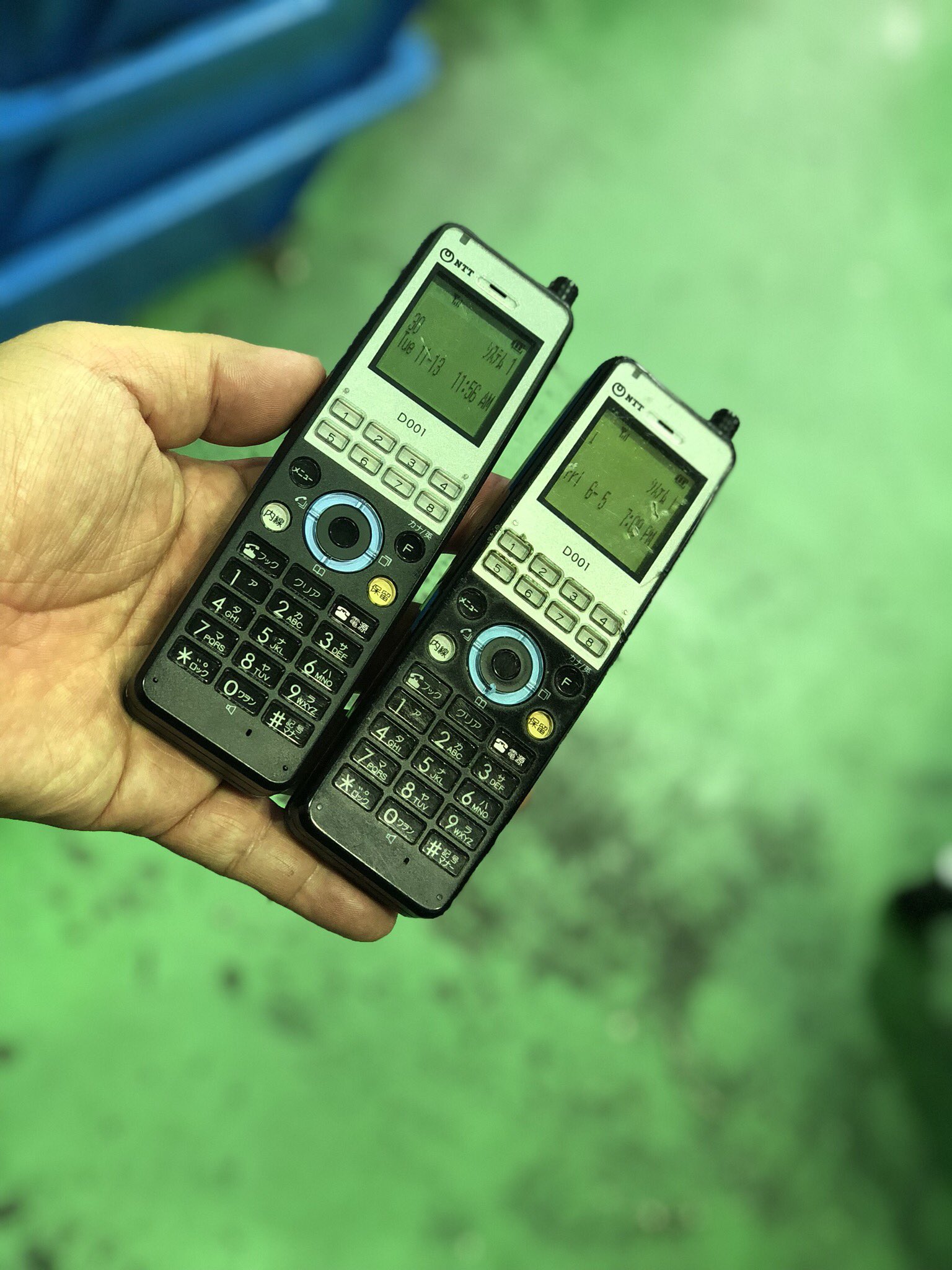 טוויטר テラダ 精密部品加工 極低温 クライオスタット 屋 בטוויטר 電話が新しくなったよ 今まで幾度となく通話中に音声途切れる ハンディフォンだったけどそれもこれも今日で引退 ちょっと寂しいけど今までありがと という感慨深い思いは全くありませんが