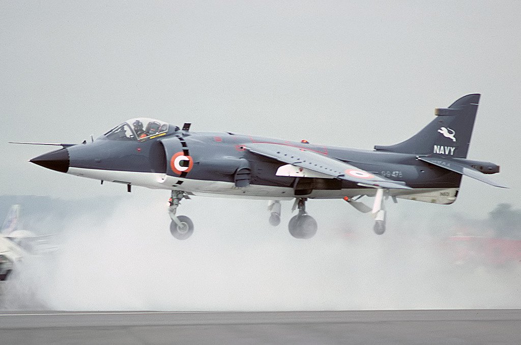 THIS is what made the Harrier 'Jump Jet' one of its kind - Going Vertical!