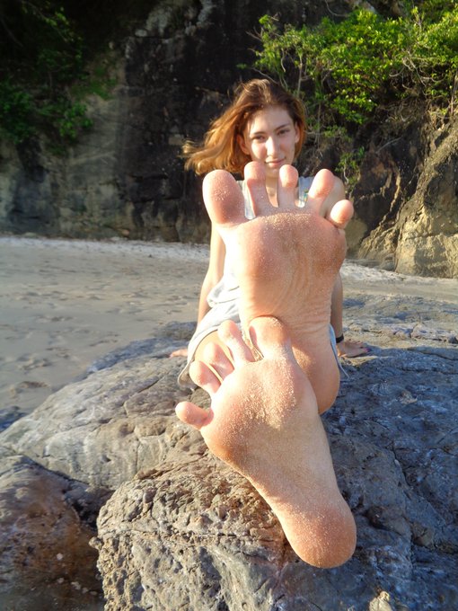 On the beach #feet #footfetish #girlonthebeach #sandyfeet #soles #футфетиш https://t.co/pYwZ97ZLoJ<a href="/tag/feet"class="tags">#feet</a><a href="/tag/footfetish"class="tags">#footfetish</a><a href="/tag/girlonthebeach"class="tags">#girlonthebeach</a><a href="/tag/soles"class="tags"><span>#soles</span></a><a href="/tag/sandyfeet"class="tags"><span>#sandyfeet</span></a><a href="/tag/%D1%84%D1%83%D1%82%D1%84%D0%B5%D1%82%D0%B8%D1%88"class="tags"><span>#футфетиш</span></a>