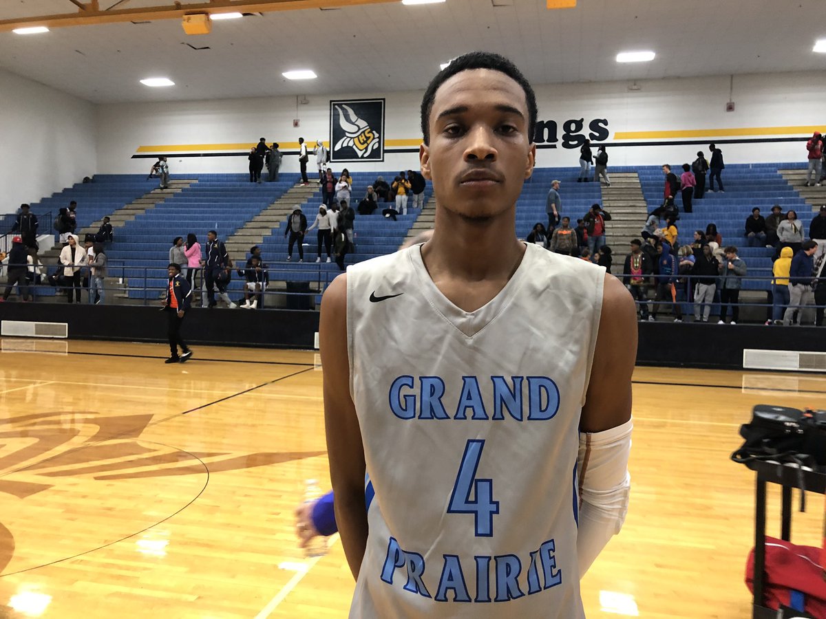 Arlington Lamar wins a tight one over  Grand Prairie. 60-58 2020 Wings 6ft.4 Shannon Robinson &amp; 6ft.7 Donald Ghostone matchup was very intriguing. More to come on this game soon. Robinson finished with a game high 19 Ghostone finishes with 17.
