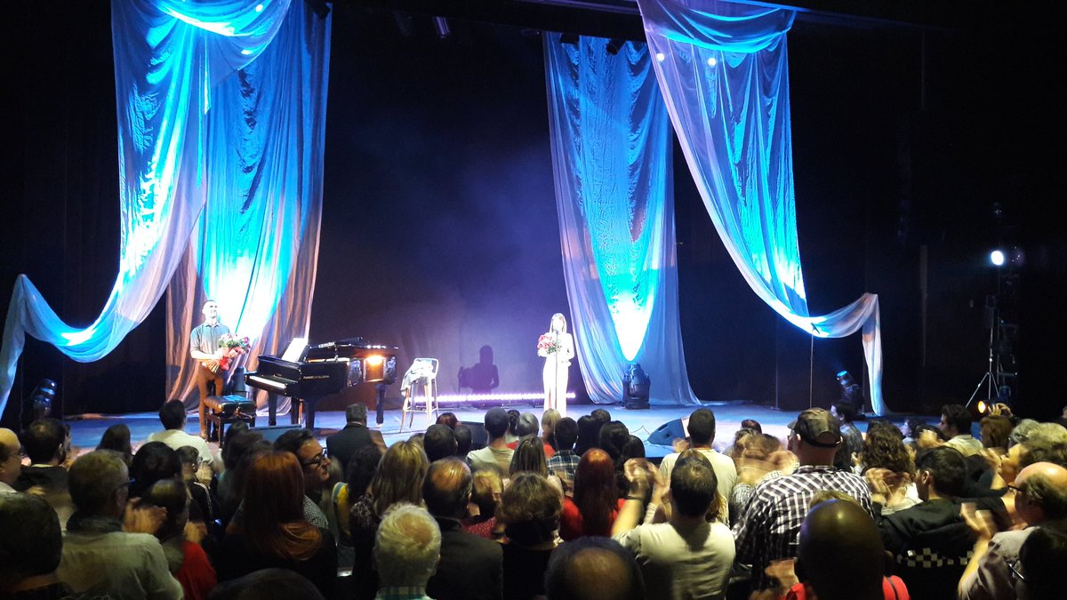 ignasi_abad's tweet photo. Gran concert anit de #musicals al @Teatre_Condal. @LydiaFairen es va guanyar el públic. Tres perles: Flor de nit, Smash amb @Janagomez_t i els duets amb @Janforrellat: Dear Evan Hansen i #Miserables. A més de Wicked, #LaFamiliaAddams, Beauty&amp;Beast, High School Musical.... https://t.co/acr3cEpr9q