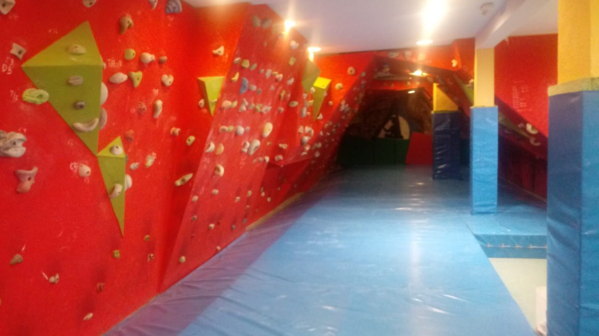 AMPASanFernando's tweet photo. Desde el #ClubSanfer abren nuevos horarios de #BOULDER 🧗♀️🧗♂️¿te animas? toda la info aquí https://t.co/BhXluA7cAl #AMPAIESSanfer https://t.co/Ll68m3xKqP
