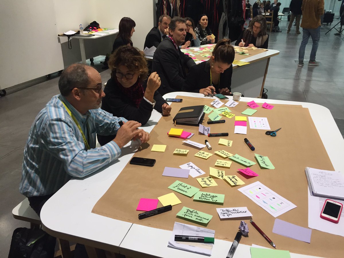 BenCAB's tweet photo. On écoute les conférenciers pour comprendre les écosystèmes et dessiner les constellations durant le colloque organisé par la @lacitedudesign
#EJC18 https://t.co/AeCvAWP9rF