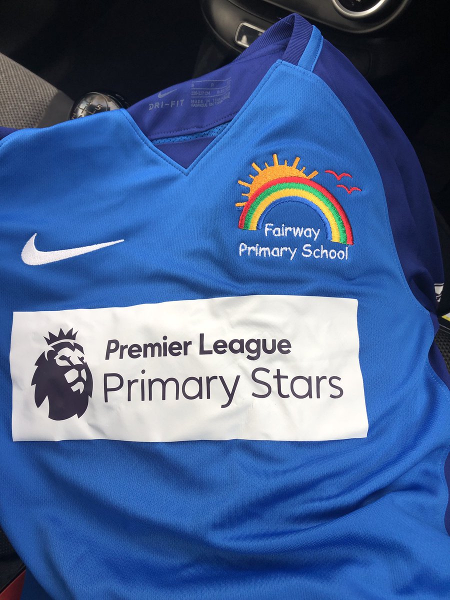 PSCL_09's tweet photo. Just picked up @FairwayPS new school kit, thanks @JFCSportsLtd https://t.co/5wvilUOAUa
