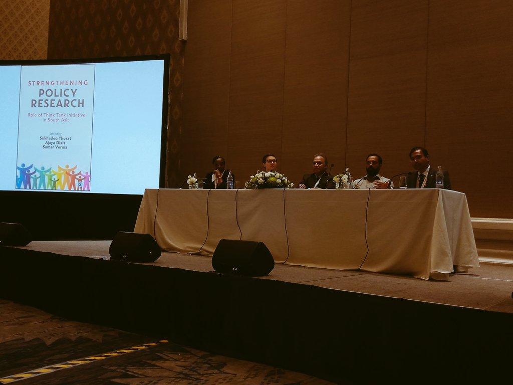 The book is an outcome of a wonderful journey with a lot of learnings <a href="/stwtrv/">Samar Verma</a> #2018TTIX <a href="/TTI_ITT/">TTI-ITT</a>