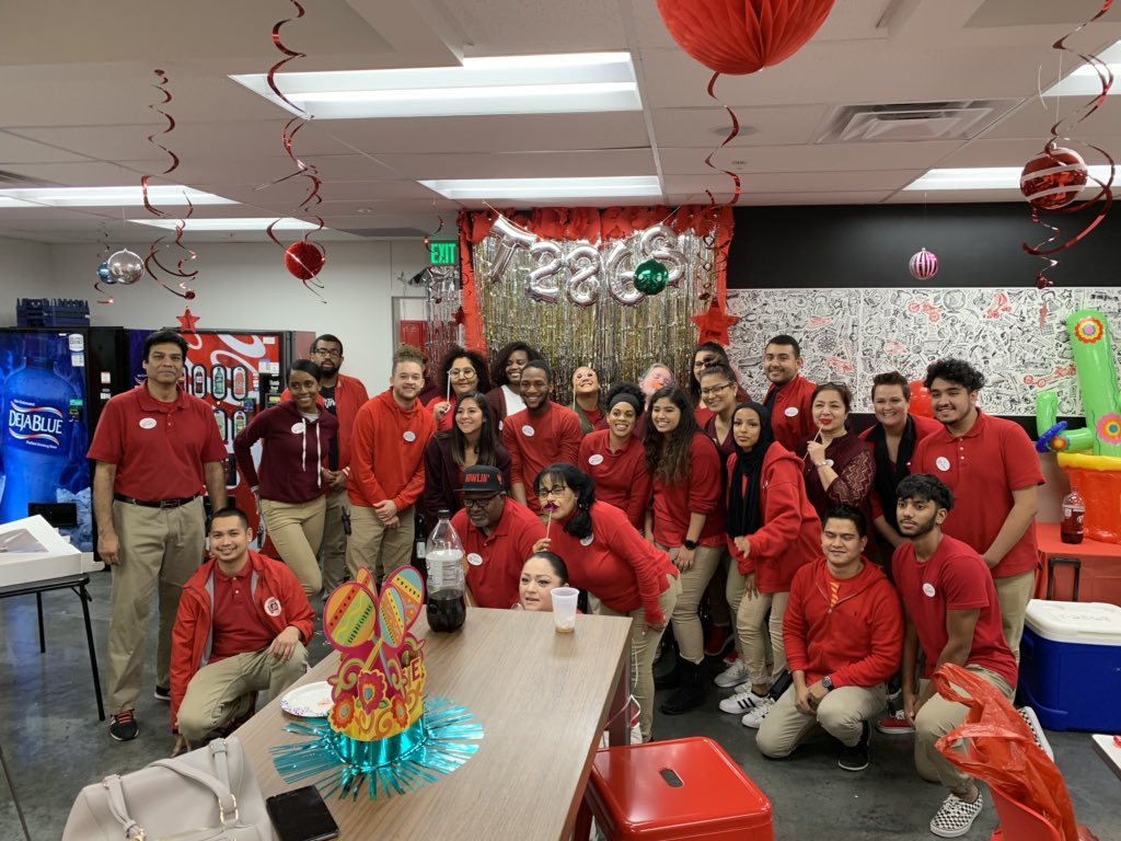WServin3102's tweet photo. Thank you for being an essential part of our success! Cheers on our one year anniversary! #T2868Grandiversary #myclosingteam https://t.co/GaaXQ3Ip5Z