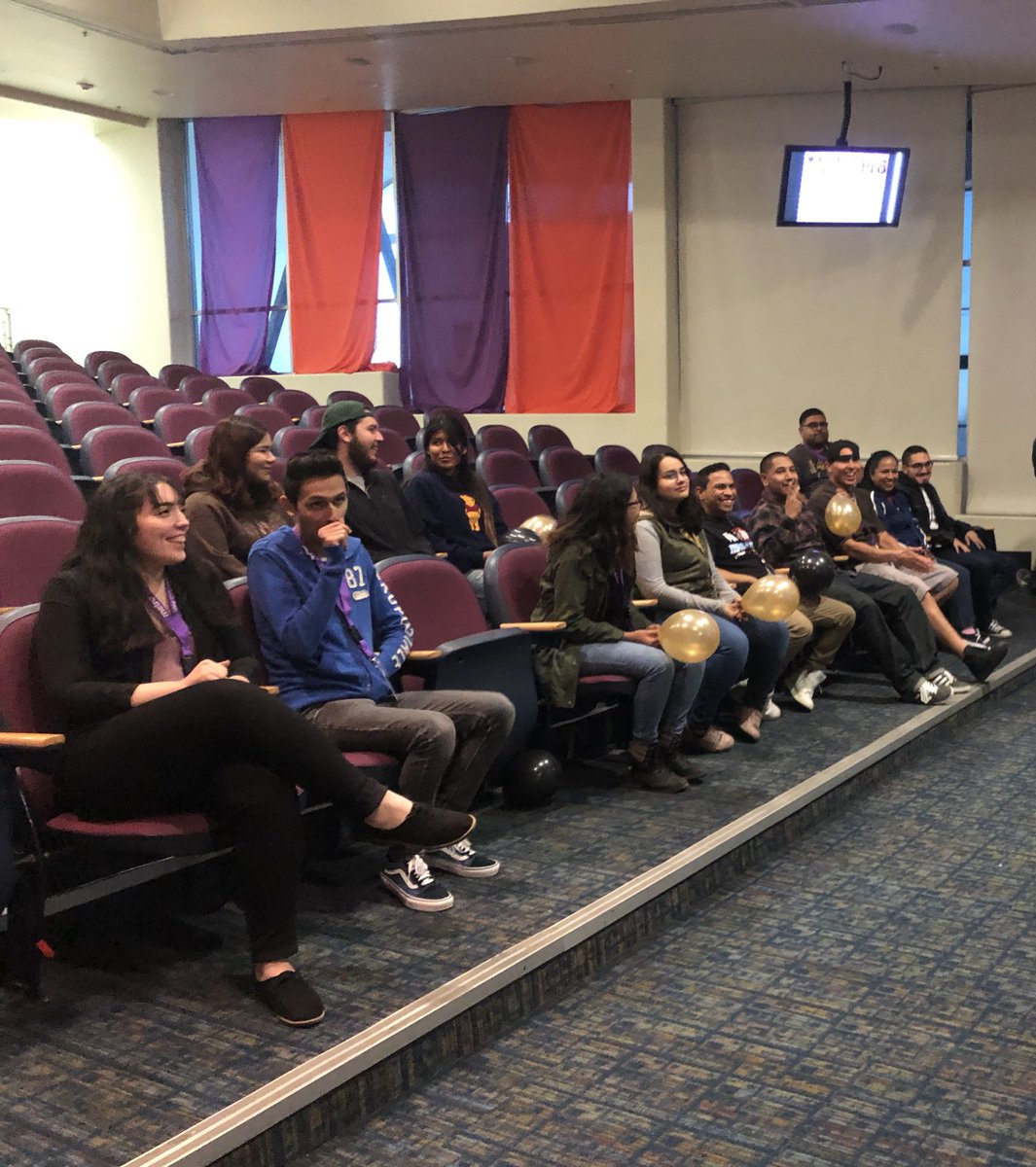 daniegs16's tweet image. Welcoming #class148 
You guys are now part of the metro by t-mobile family! Welcome to the best job! #livepurple #wearemetro
@spartanamaro @TonyBologne6 @MpcsMxli @Josie_MPCS @IsraelBallest18 @Greg_MPCS