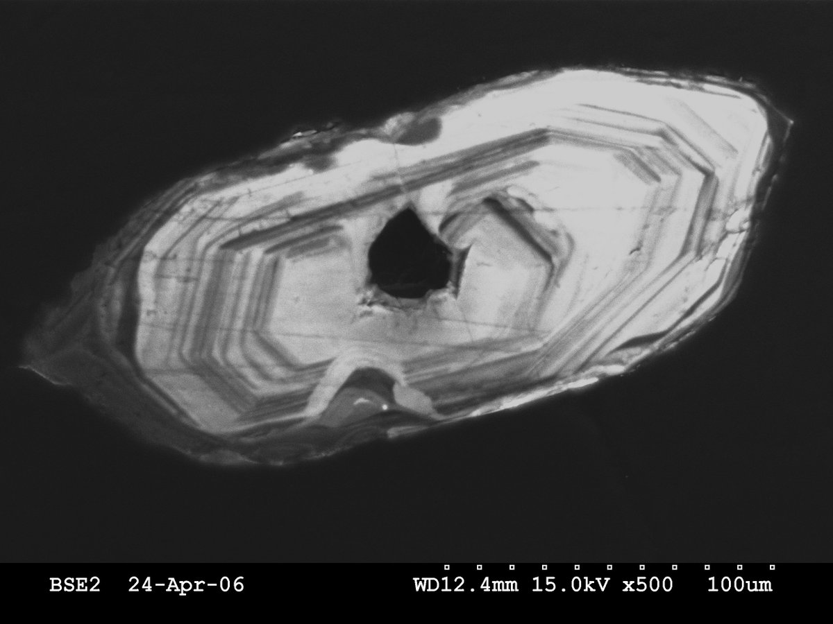Chemostrat's tweet photo. Detrital zircon #geochronology: a forefront technique based on the calculated age of the #zircons present within sandstones. A great way to find out about your #sediments distribution and to generate or refine play fairways and GDE maps. Visit https://t.co/RzMGjSFJNK for details https://t.co/hMuD4fBJ18