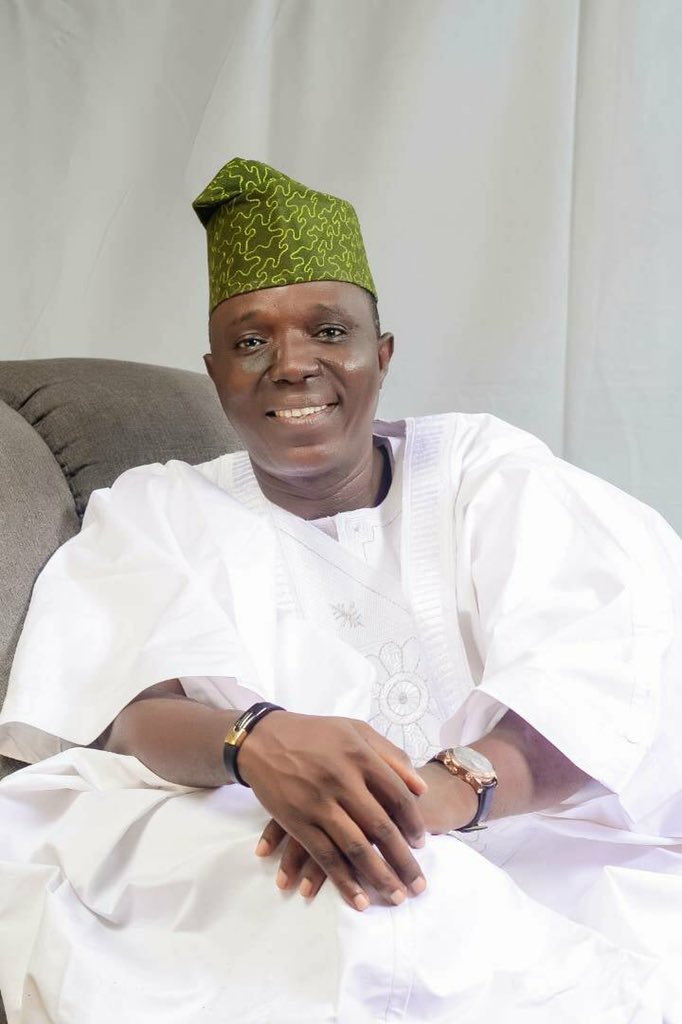 LadoTV1's tweet photo. KASHAMU IS NOT THE AUTHOR OF OUR PARTY CONSTITUTION - SUNDAY SOLARIN @GovAyoFayose @OlayinkaLere @PDPYParliament https://t.co/kxoNtYux7h