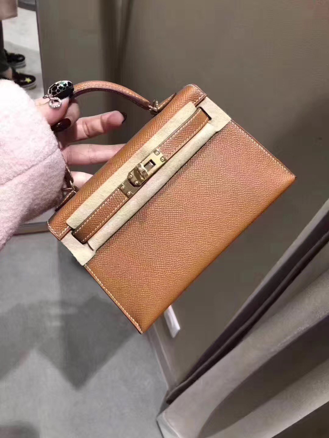 hermes kelly pochette gold