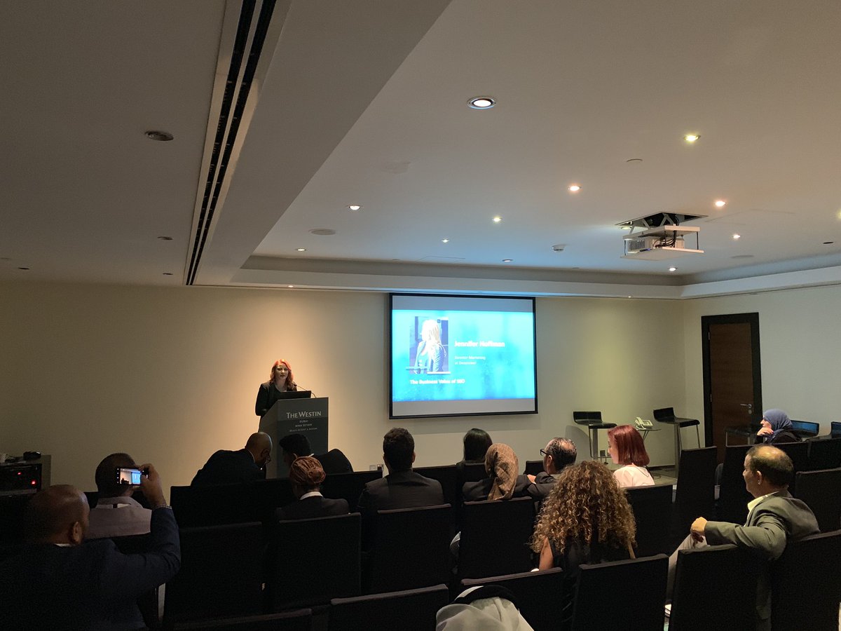 digitalksdubai's tweet photo. @_JHoff من @DeepCrawl تتحدث عن ��همية البيانات التي يمكن الحصول عليها من محركات البحث وكيف يمكن استخدامها لزيادة قيمة نشاطك التجاري #ديجي_توكس  #التسويق_الالكتروني #تحسين_محركات_البحث https://t.co/6r6MEj82fb