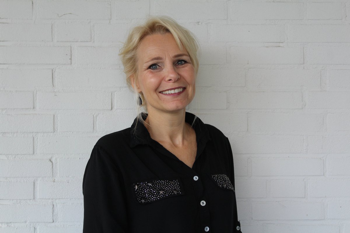 vdvalkvitaal's tweet image. Afgelopen week verscheen er een column van Harriët Havers van Diëtistenpraktijk Becks &amp;amp; Havers (@BecksHavers) in De Passewaaijer. In deze column vertelt Harriët over het 'vitalent' zijn bij Van der Valk Vitaal. vandervalkvitaal.nl/overige-inform… #vitalent #passewaaijer