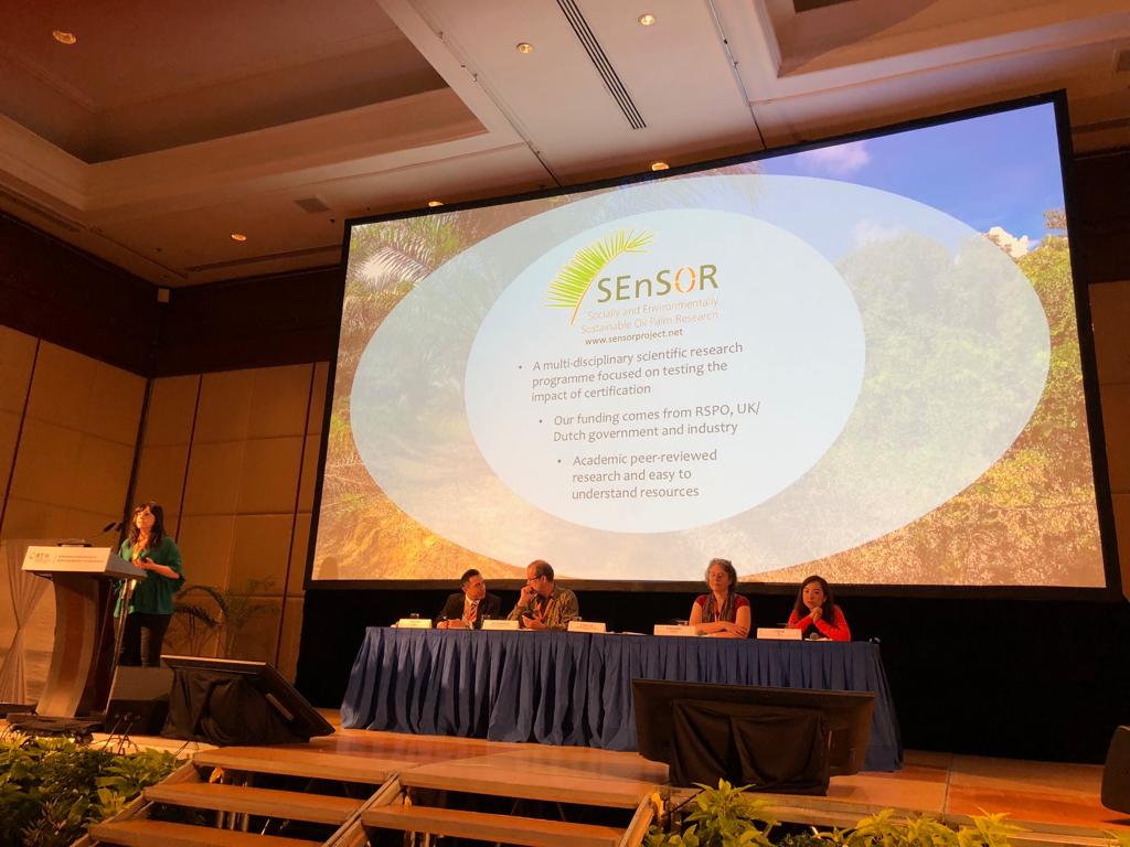SEARRP (@searrp) on Twitter photo Fascinating presentation from Dr Jen Lucey <a href="/SensorProgramme/">SEnSOR Project</a> about if RSPO certification has an impact on Smallholders' decisions to expand or intensify production. #RSPO #rt16 #scienceimpacts Fascinating presentation from Dr Jen Lucey <a href="/SensorProgramme/">SEnSOR Project</a> about if RSPO certification has an impact on Smallholders' decisions to expand or intensify production. #RSPO #rt16 #scienceimpacts