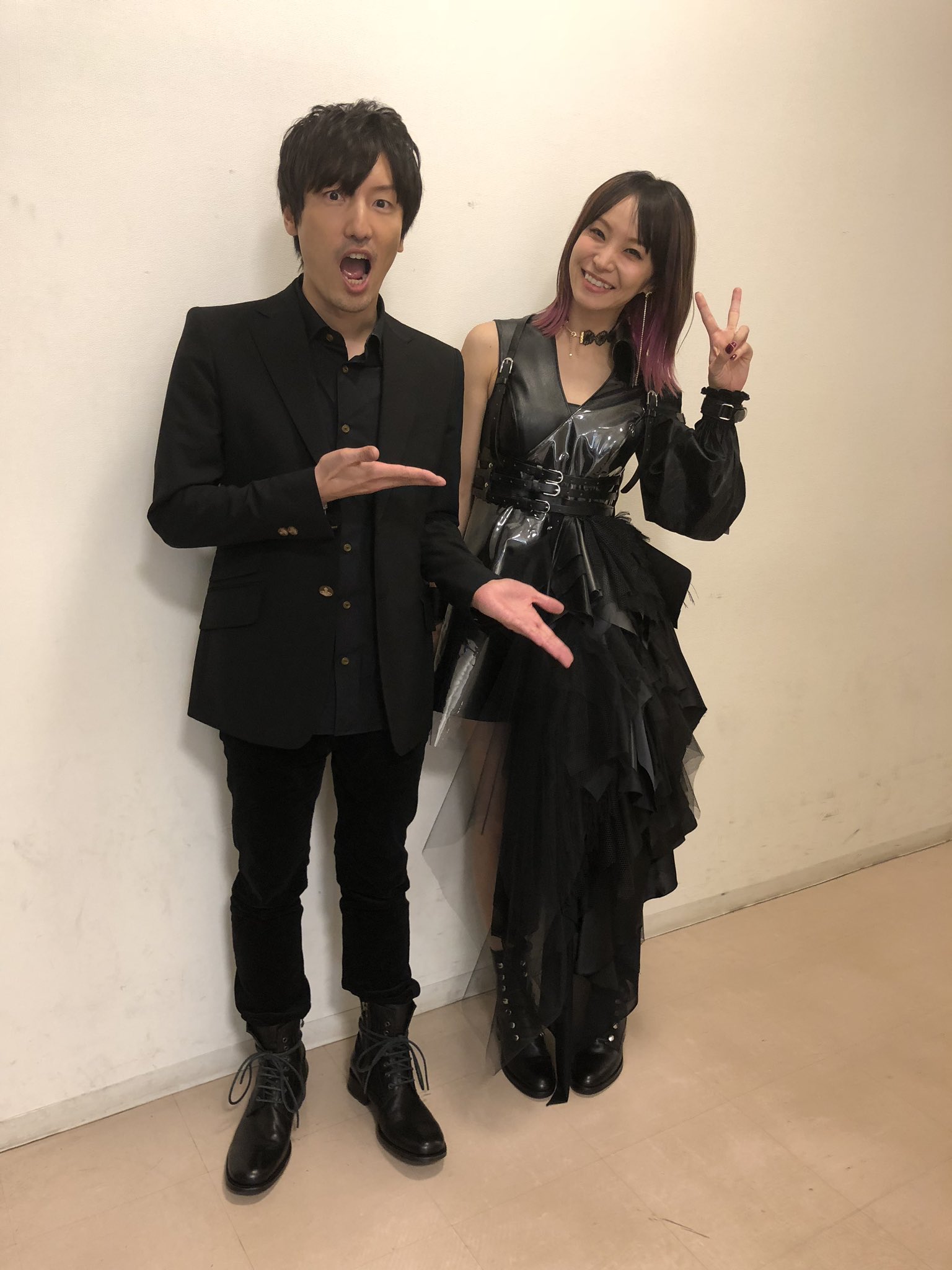 澤野弘之 Nzk Lisaさんにゲストボーカルで参加して頂いた 機動戦士ガンダムｎｔ 主題歌 Narrative のmvが公開になりました Lisaさんにはmvにも出演して頂き 本当に感謝感激です 是非ご覧頂ければ幸いです T Co Dq8avi4svn T Co