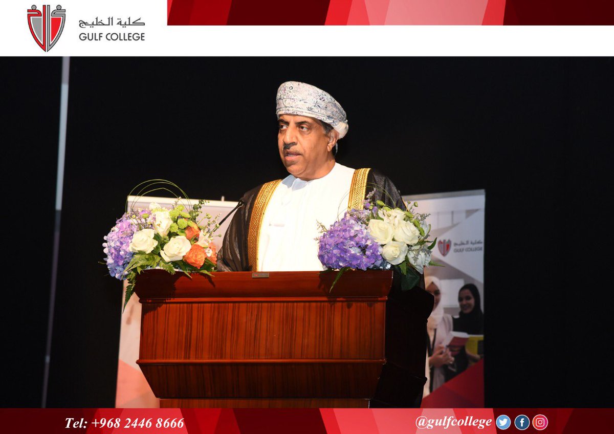 GulfCollege's tweet photo. إحتفلت كلية الخليج أمس الأثنين الموافق 12 من نوفمبر 2018م بتخريج الدفعة الرابعة عشرة البالغ عددهم 370 طالب وطالبة ، رعى سعادة / رشاد بن أحمد الهنائي وكيل وزارة الشؤون الرياضية حفل تخريج الدفعة الرابعة عشر بمسرح كلية الخليج.
#كلية_الخليج 
 #فخر_عمان48 https://t.co/HwftyJkBrp