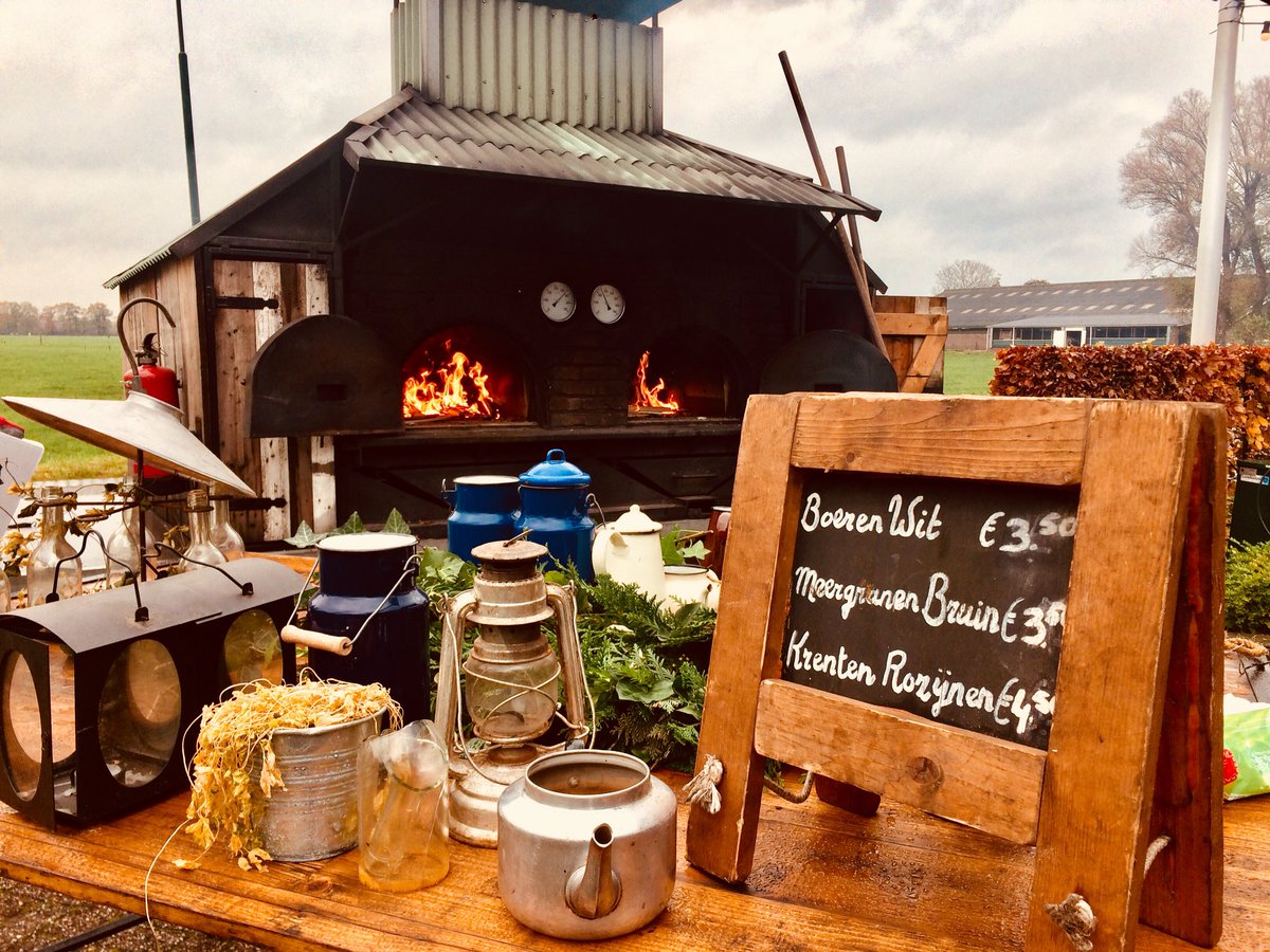 Weistaar's tweet photo. Boerderij De Weistaar is weer omgetoverd voor onze jaarlijkse #WINTERFAIR! Kom en genieten van #woondecoraties, #delicatessen, #mode en nog veel meer! Geopend:
Dinsdag 13 nov       10.00 - 21.00
Woensdag 14 nov   10.00 - 21.00
Donderdag 15 nov  10.00 - 18.00 #weistaar https://t.co/fYqu3Ro5QY